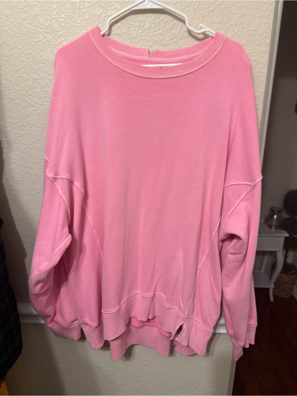 aerie large Oversized Crewneck Sweatshirt in Bubblegum Pink - Picture 3 of 16